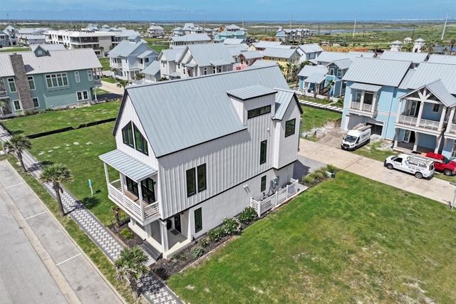 507 Sunrise Ave, Port Aransas, TX 78373