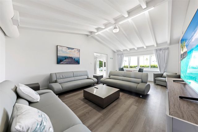 1663 N Fort Lauderdale Beach Boulevard, Fort Lauderdale, FL 33305