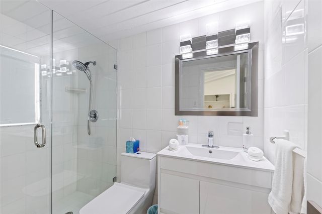 1663 N Fort Lauderdale Beach Boulevard, Fort Lauderdale, FL 33305