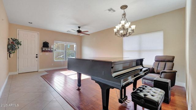 970 E DORIS Street, Avondale, AZ 85323