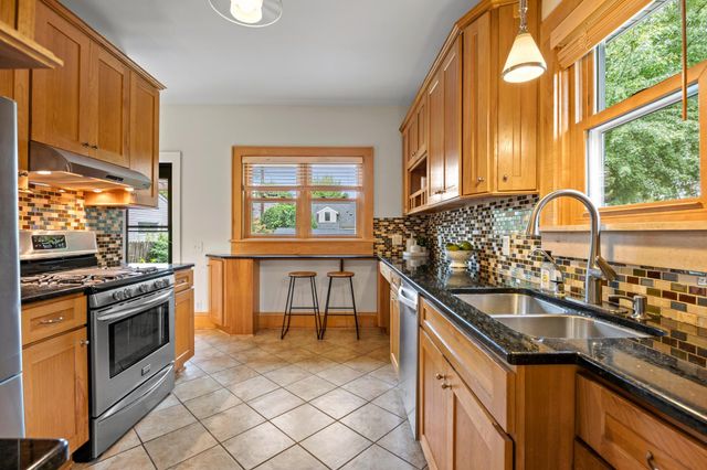 1634 Niles Avenue, Saint Paul, MN 55116