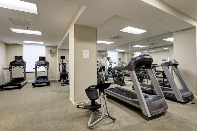 5110 San Felipe Street 86W, Houston, TX 77056