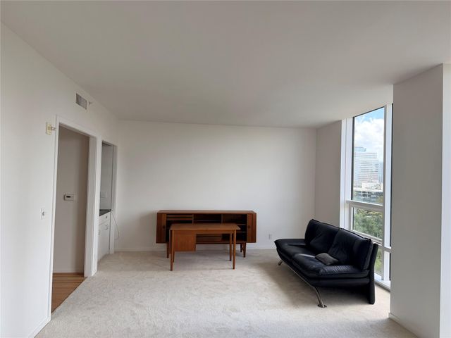 5110 San Felipe Street 86W, Houston, TX 77056