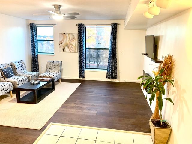 50 South Common St 405, Lynn, MA 01902