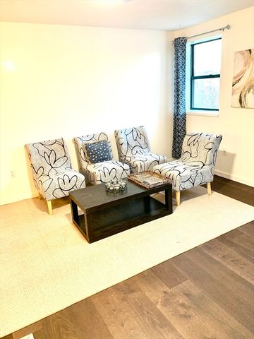 50 South Common St 405, Lynn, MA 01902