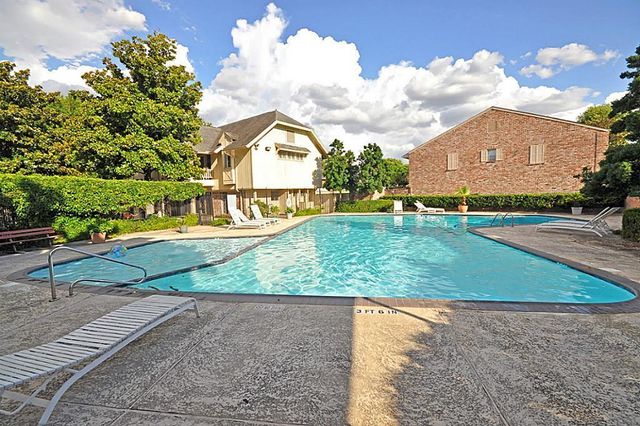 6479 Olympia Drive, Houston, TX 77057