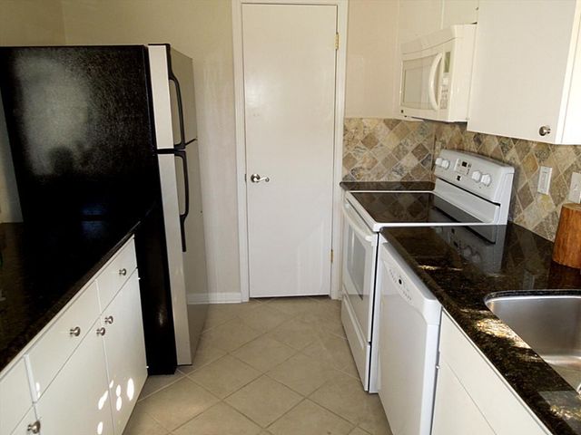 6479 Olympia Drive, Houston, TX 77057