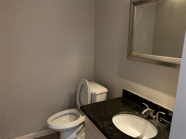 6479 Olympia Drive, Houston, TX 77057