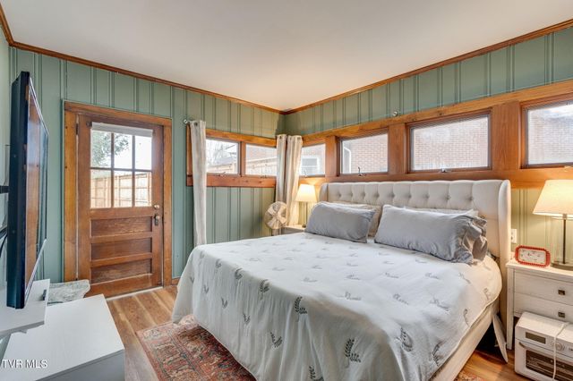 235 West F Street, Elizabethton, TN 37643