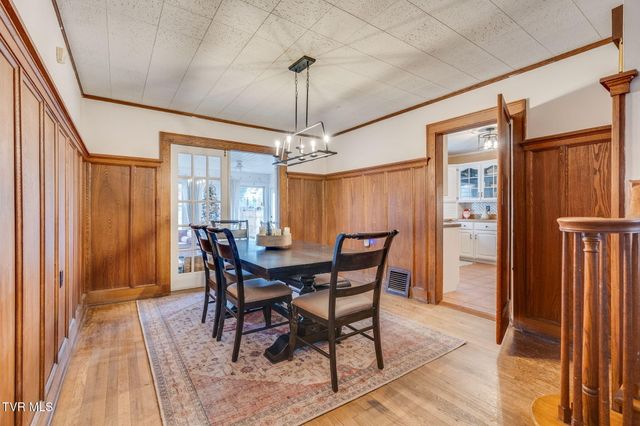 235 West F Street, Elizabethton, TN 37643