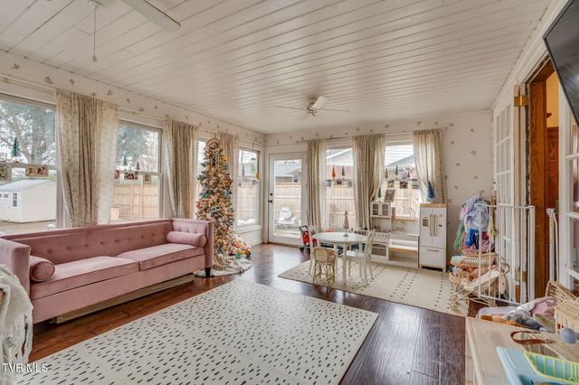 235 West F Street, Elizabethton, TN 37643