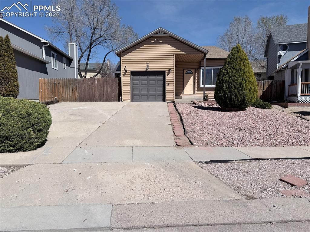 3455 Foxridge Drive, Colorado Springs, CO 80916