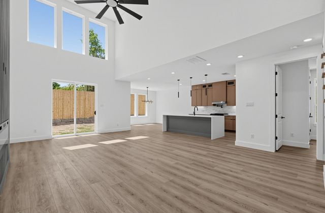 511 Avenue J, Dallas, TX 75203