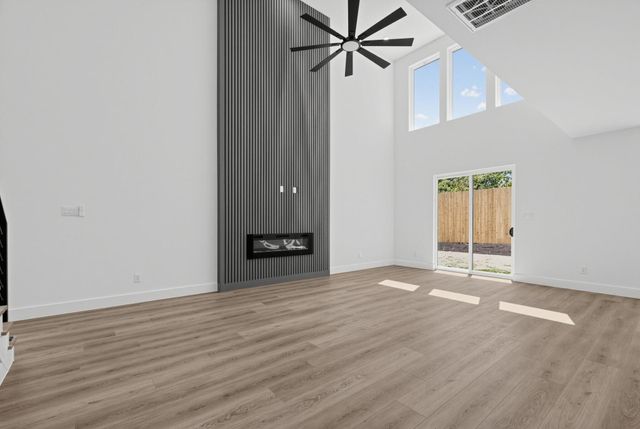 511 Avenue J, Dallas, TX 75203