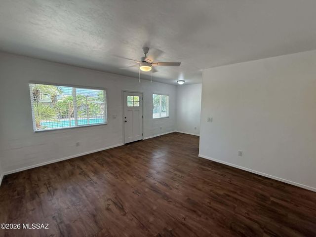 1518 E Hedrick Dr Apt M, Tucson, AZ 85719