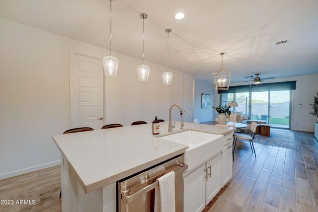 26523 N THORNHILL Court, Peoria, AZ 85383