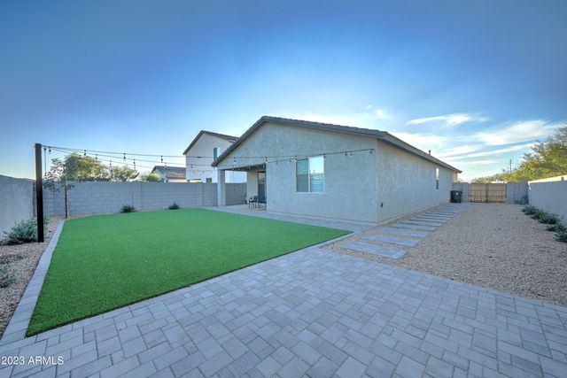 26523 N THORNHILL Court, Peoria, AZ 85383