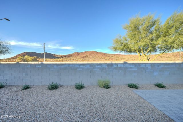 26523 N THORNHILL Court, Peoria, AZ 85383