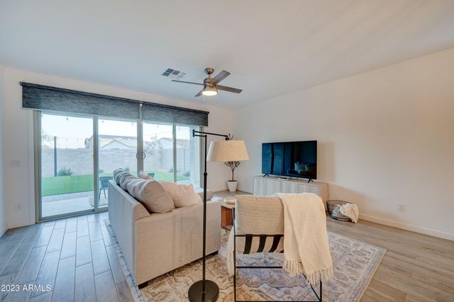 26523 N THORNHILL Court, Peoria, AZ 85383