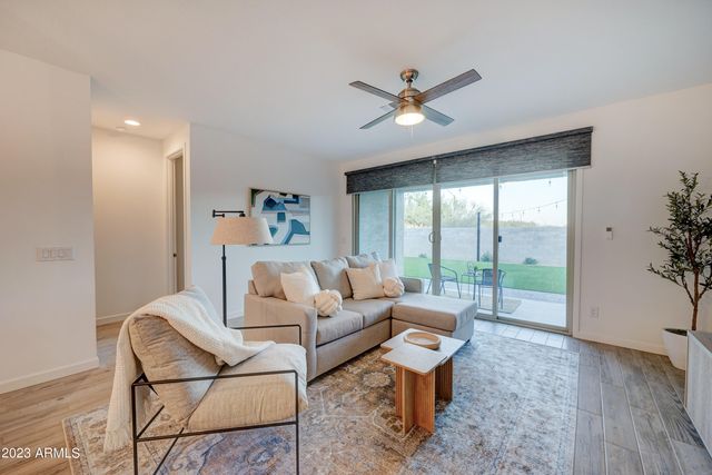 26523 N THORNHILL Court, Peoria, AZ 85383