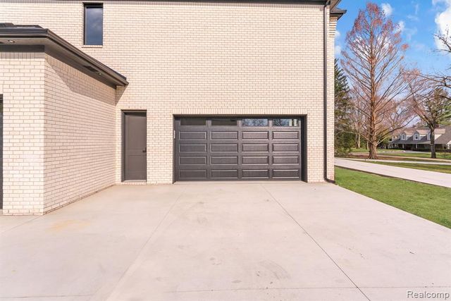 4546 Niagara Lane, Bloomfield Hills, MI 48301