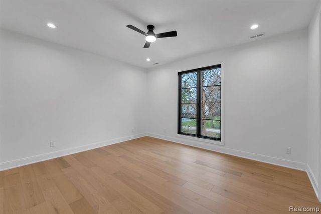 4546 Niagara Lane, Bloomfield Hills, MI 48301