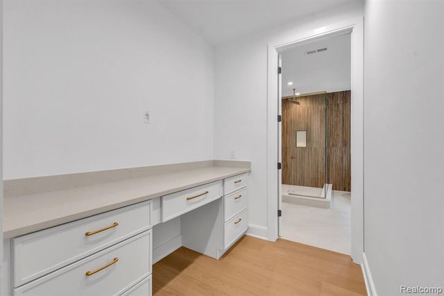 4546 Niagara Lane, Bloomfield Hills, MI 48301