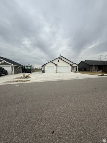 2217 S 3150 W, West Haven, UT 84401