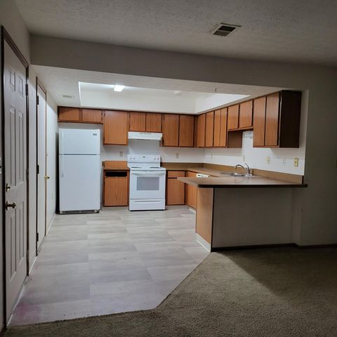 3120-3122 Walden Place, Grove City, OH 43123