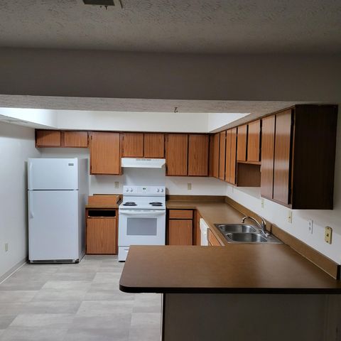 3120-3122 Walden Place, Grove City, OH 43123