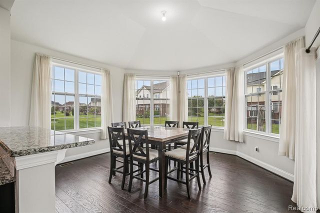 51110 Gulfstream Park Drive, Canton, MI 48188