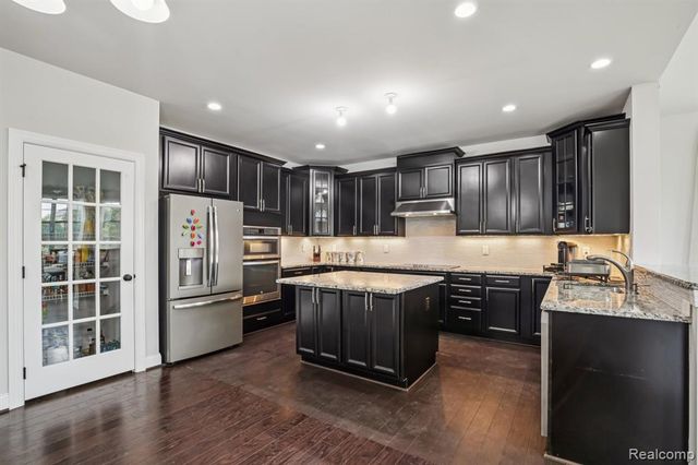 51110 Gulfstream Park Drive, Canton, MI 48188