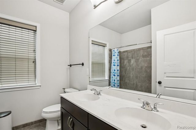 51110 Gulfstream Park Drive, Canton, MI 48188