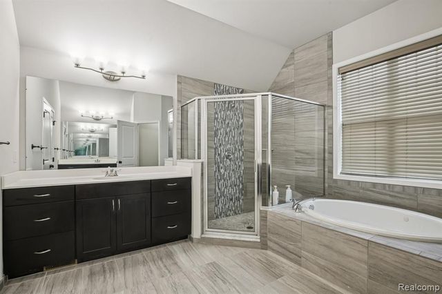 51110 Gulfstream Park Drive, Canton, MI 48188