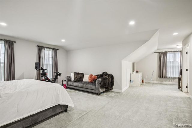 51110 Gulfstream Park Drive, Canton, MI 48188