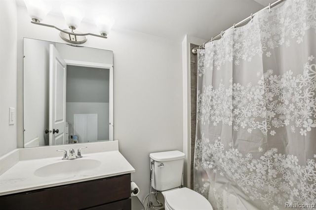 51110 Gulfstream Park Drive, Canton, MI 48188