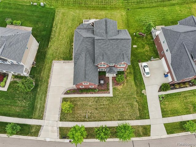 51110 Gulfstream Park Drive, Canton, MI 48188
