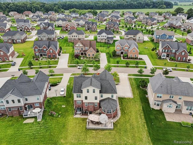 51110 Gulfstream Park Drive, Canton, MI 48188