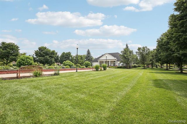 51110 Gulfstream Park Drive, Canton, MI 48188