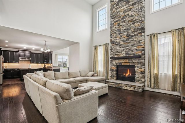 51110 Gulfstream Park Drive, Canton, MI 48188