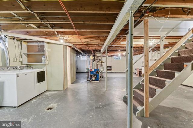 730 SHADY DR, Harrisburg, PA 17111