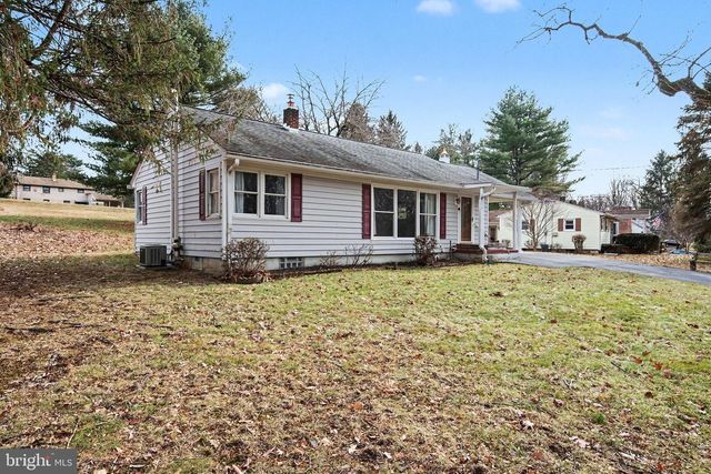 730 SHADY DR, Harrisburg, PA 17111