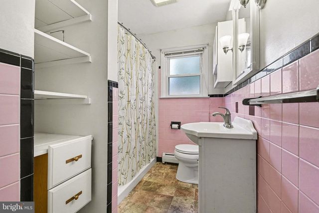 730 SHADY DR, Harrisburg, PA 17111