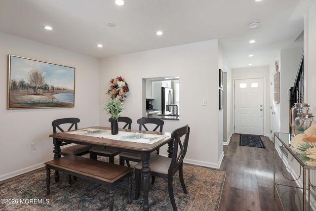 27 Beaumont Court, Tinton Falls, NJ 07724