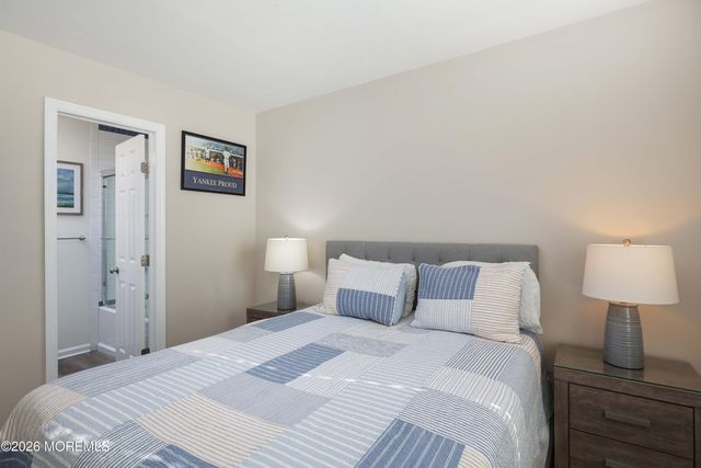 27 Beaumont Court, Tinton Falls, NJ 07724