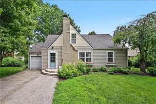 5639 Nall Avenue, Roeland Park, KS 66202
