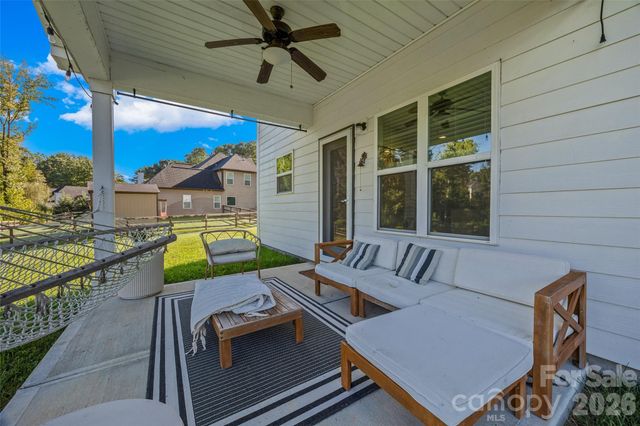 2633 Lakefront Drive, Belmont, NC 28012