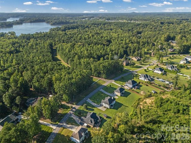 2633 Lakefront Drive, Belmont, NC 28012
