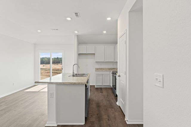 7025 Potomac Trail, Bauxite, AR 72011