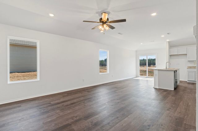 7025 Potomac Trail, Bauxite, AR 72011